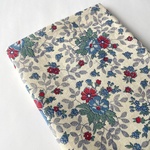 USAコットン 28cm x 30cm カットクロス 50-60s ヴィンテージ布　フラワープリント　花柄 F062