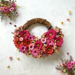 秋のお花畑リース*＊幸せのリース*＊約23×28cm/玄関リース・ドアリースにピッタリなアーティフィシャルフラワーリース /秋リース/オータムリース/敬老の日のギフトにオススメ☆ミ