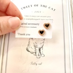 ゴージャス黒ハートピアス　樹脂ピアス