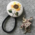 刺繍🪡　くるみボタン・ヘアゴム