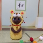 寅の被り物にゃんこ