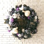 黒猫と毛糸のリース(25cm)