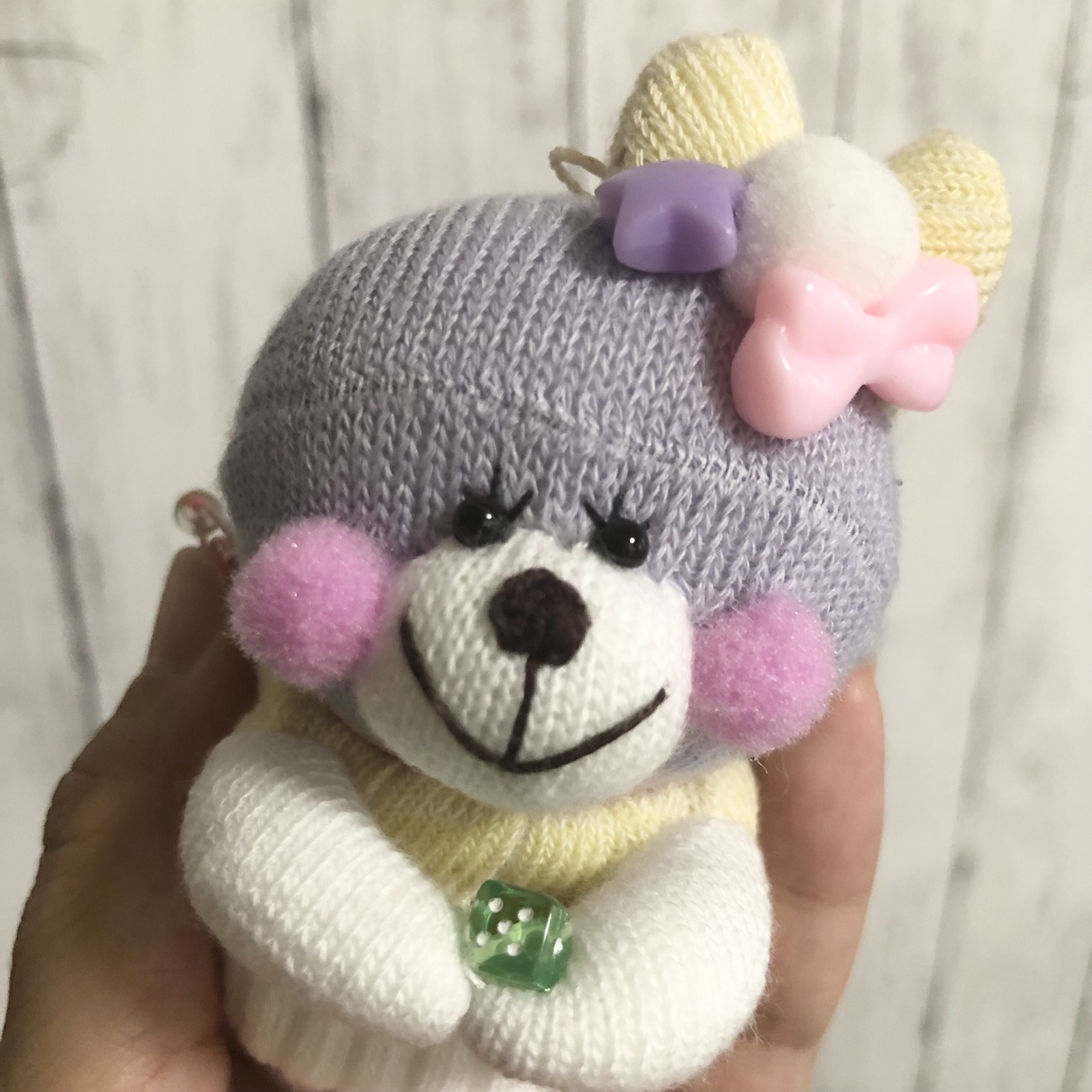 ソックモンキーペア 両手で抱えて ペアで靴下を守る 愛らしいソックモンキーの販売。雑貨