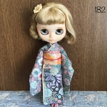 No.182    6／1サイズドール用振袖　辻ヶ花柄　灰紫