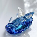 U124　宇宙を宿すガラスのウミウシ［つらら］