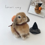 羊毛フェルト ハロウィンうさぎ(オレンジ系 たれ耳 )
