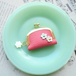 ネックレスのためのアクセサリーケース・小さなお花・サーモンピンク・受注販売