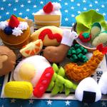 フエルト★スペシャルランチ！パンケーキ&いちごショートセット^^オムライスのケチャップもなみなみ型とハート型から