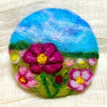 秋桜〜コスモス〜 羊毛フェルトと刺繍のブローチ