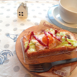 おいしそうな朝食のスマホケース