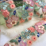 限定値下げ‼️♡r9-  幅約長さ50センチ×幅約4.5cmインド刺繍リボン