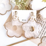 ♢goldpearl×flowershellピアス/イヤリング♢　　チタン/シェル/花/パール