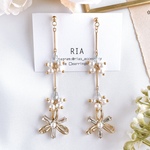 ♢gold pearl flowerピアス/イヤリング♢    ゴールド/パール/フラワー/大人/花/きれいめ/揺れる/結婚式/アレルギー対応
