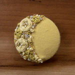 ビーズ刺繍くるみボタン（ヘアゴム/ブローチ）