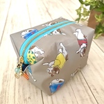 キャラメルポーチ　可愛い～小さなブルドックたち！【グレージュ】