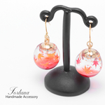 水に浮かぶ紅葉(610) ピアス/イヤリング/ノンホールピアス/樹脂ピアス