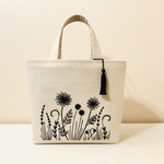 シックな 刺繍 トート バッグ ＜生成り＞ トートバッグ 