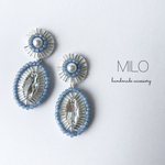 silver&blueのビーズ刺繍ピアス/イヤリング
