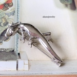 ヒルヤモリのブローチ