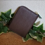 在庫限りセール価格 コンパクト 財布 エピレザー ラウンドファスナー 牛革 革財布 コインケース