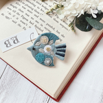 幸せと花運びBird   ビーズ刺繍ブローチ