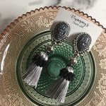 drop stitch tassel / pierce or earring