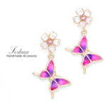 花に揺れる蝶~赤紫~(598) ピアス/ノンホールピアス/樹脂ピアス