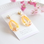 花ピアス/イヤリング　オレンジ