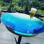 新作　ガラスカフェテーブル　ドルフィンブルー　ホワイトビーチ