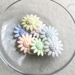 虹色のお花のアロマストーンB