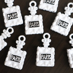 【白4個】お洒落 キルティング風PARISデザイン 香水瓶 ジュエリー 金属 パーツ ゴールド 手芸材料 デコ ピアス ネックレス イヤリング 部品 ハンドメイド材料 アパレルモチーフ