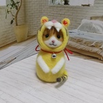 干支の被り物にゃんこ