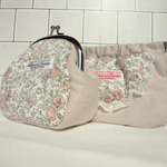 ご予約品　リバティ　フェリシテプチ　レース　バネポーチ　がま口ポーチ