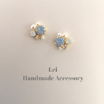 パステルカラー×ビジューピアス