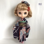 No.182   6／1サイズドール振袖　ちりめん草花花扇