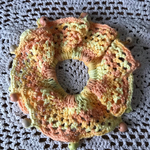 ウッドビーズのシュシュ