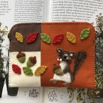 🐿felt de patchworkリスと葉っぱのポーチ🍂