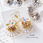 beige flower design
