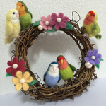 ５羽止まったコザクラインコのリース♪