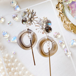 Black marble hoop design