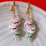 小さくてもかわいい三色ニャンコのイヤリング