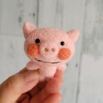 ぶたちゃんブローチ