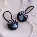 秋冬限定　花束刺繍のミニヘアゴム　ネイビー　1本