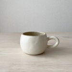 陶器のカップ　ほっこり