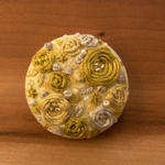 ビーズ刺繍くるみボタン（ヘアゴム/ブローチ）