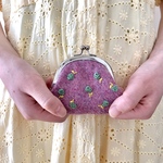 グリーンローズの手刺繍ミニがま口