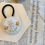 【送料無料】くるみボタン 刺繍 ヘアゴム ◎ パステル うさぎ