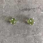 つぶつぶピアス【ライトグリーン】