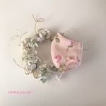 💓 ピンクベージュコットンジャガードローズ柄と国産ダブルガーゼで作った立体マスク　キナリお花刺繍コットンレース&サーモンピンクリボン　ポケットタイプ