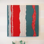 【アウトレット品】ウェーブ柄（グリーン)のファブリックパネル　30ｃｍ